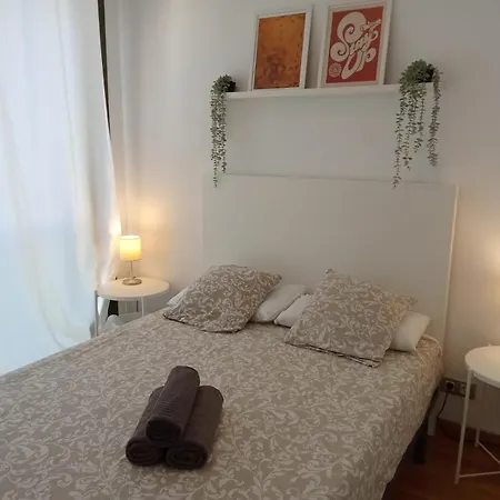 Hostel Private Near Las Ramblas Barcelona