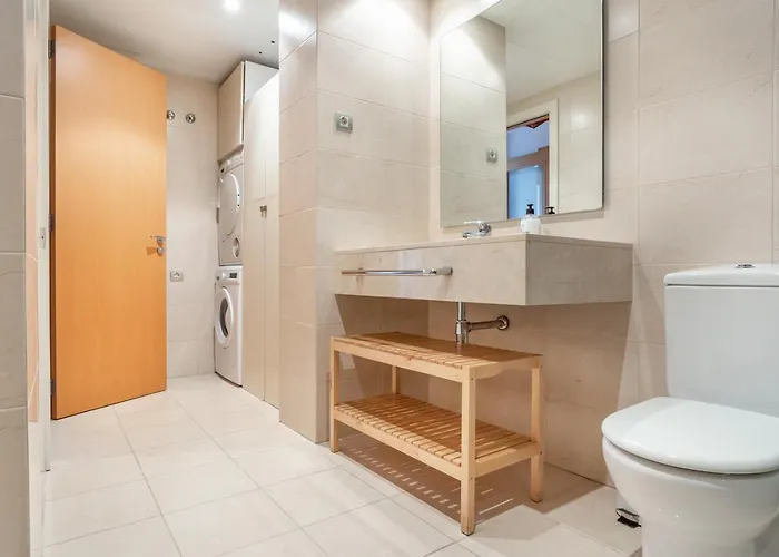 Private Near Las Ramblas * Barcelona